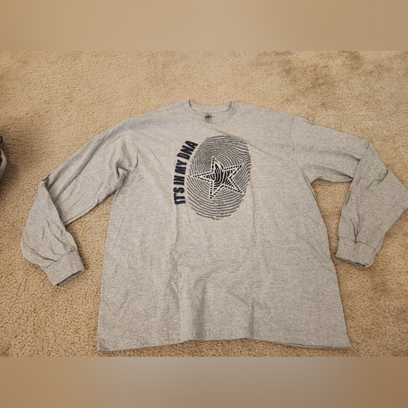Long Sleeve Unisex Gray T Shirt Cowboys Football Sports Size XL Gildan #E137 - Picture 1 of 6